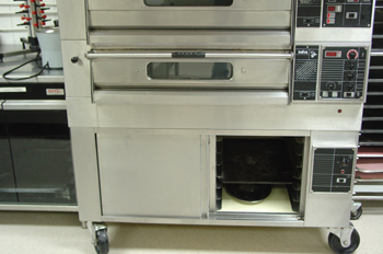 "Horno eléctrico con armario de fermentación"