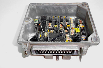 "Encendido electrónico Microplex. Detalle interior"