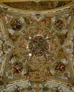 Capilla sacramental iglesia santa catalina (Sevilla). Detalle de la linterna.