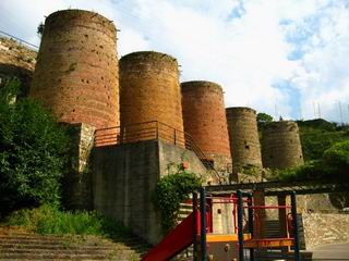 Antiguos altos hornos en A pontenova (Lugo)