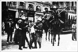Durante una huelga (1917). Archivo de la Fundación Francisco Largo Caballero
