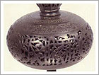 Portacandiles de bronce calado (siglo XI), Museo Arqueológico Nacional (Madrid) 