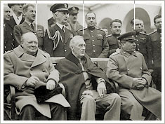Roosevelt, Churchill y Stalin durante la Conferencia de Yalta (11/02/1945). National Archives an Records Administration of the United States
