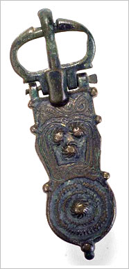 Hebilla o broche de cinturón típico de la orfebrería visigoda. Museo Arqueológico Nacional de Madrid