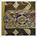 Fragmento de un estandarte árabe en el Museo Arqueológico Provincial de Huesca. Banco de imágenes del ISFTIC