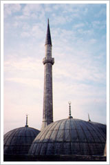 Minarete y cúpulas de Santa Sofía de Constantinopla. María J. Fuente (col. particular, 1994)