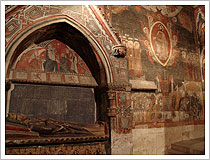 Sepulcro gótico en la catedral vieja de Salamanca (siglos XIV-XV). Banco de imágenes del ISFTIC